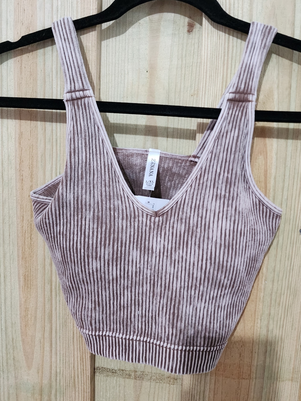 Zenana Ribbed V-Neck Crop Tank. NWT